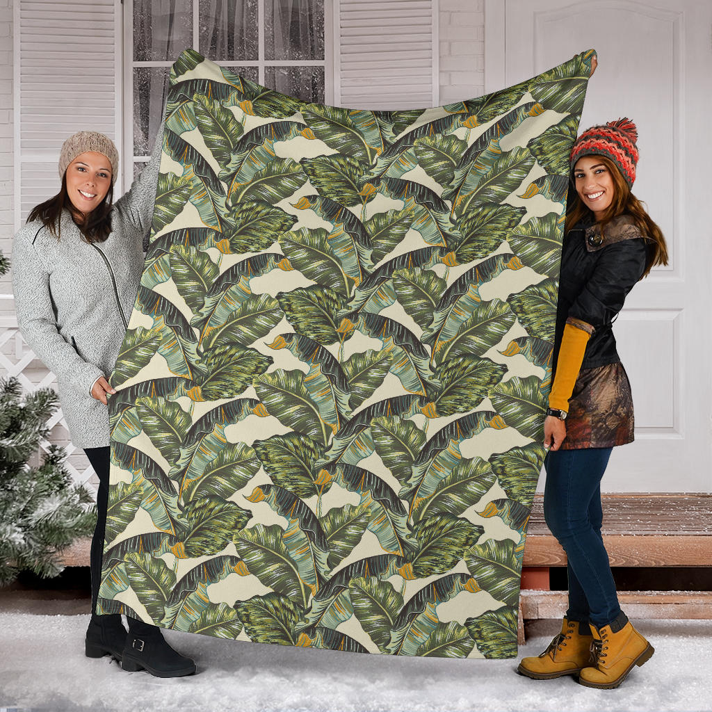 Banana Leaf Pattern Print Design 04 Premium Blanket
