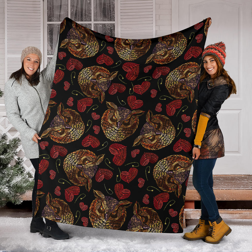 Owl Pattern Print Design A08 Premium Blanket
