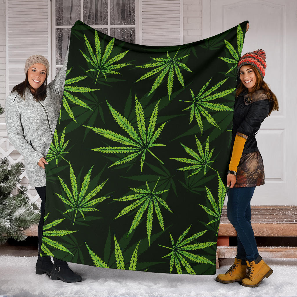 Pot Leaf Pattern Print Design A03 Premium Blanket