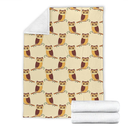Owl Pattern Print Design A07 Premium Blanket