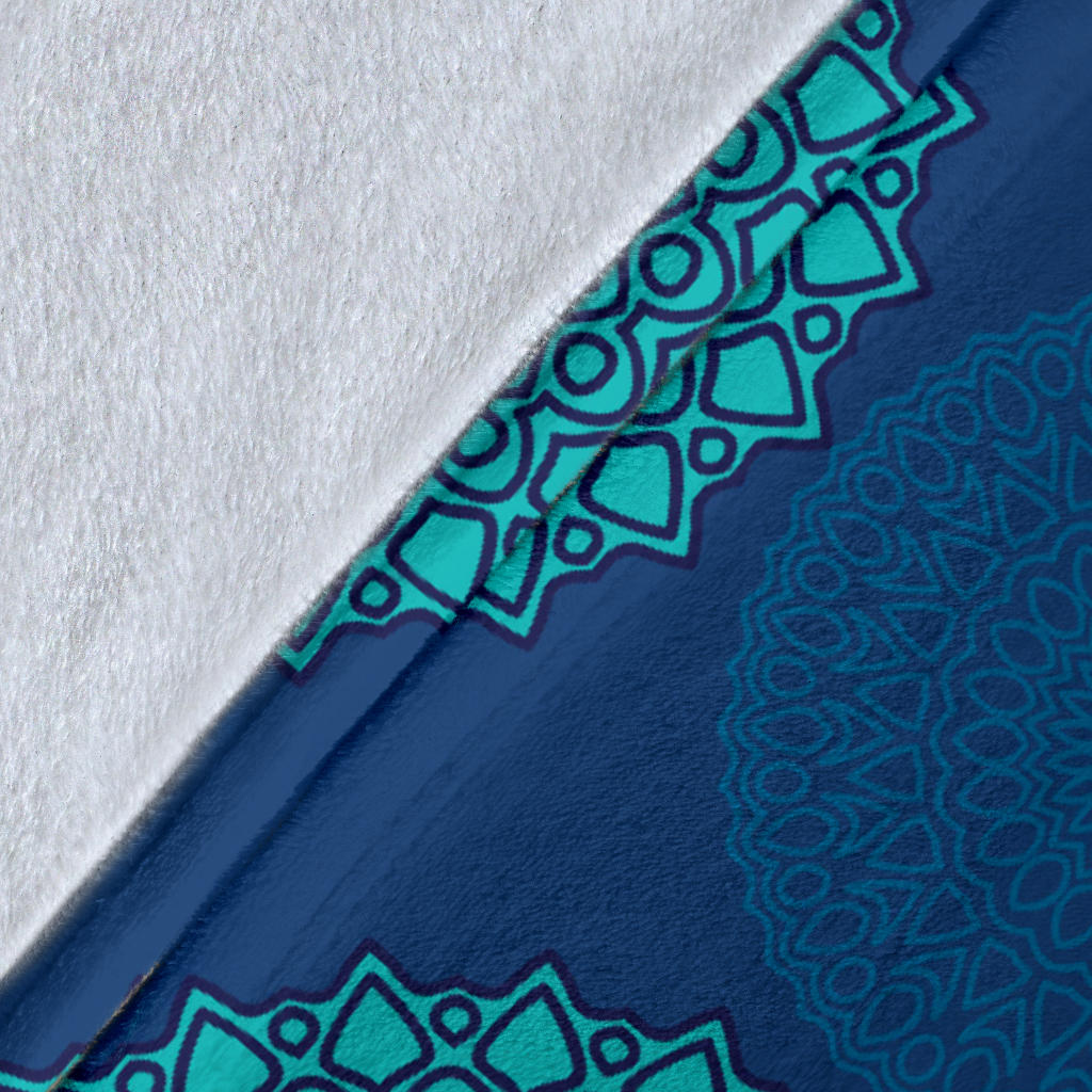 Medallion Pattern Print Design 04 Premium Blanket