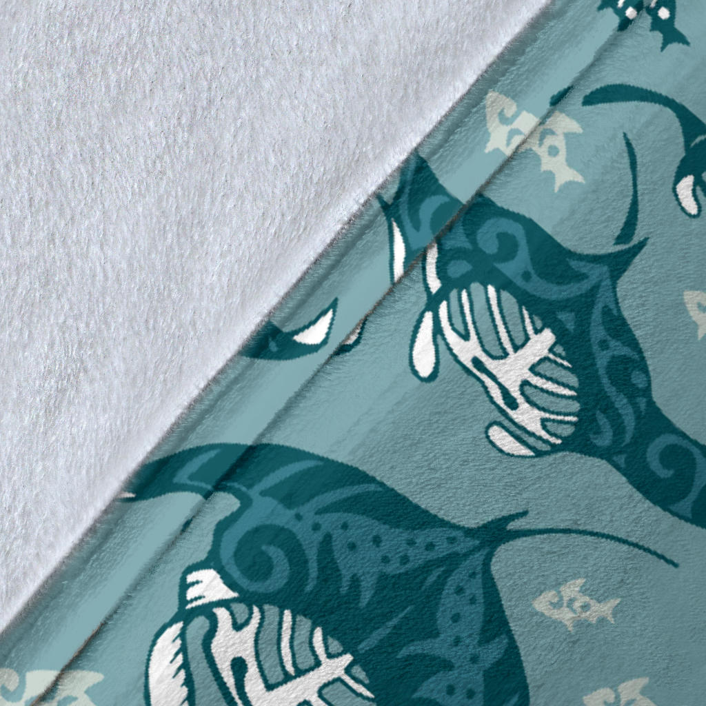 Manta Ray Tribal Pattern Print Design 03 Premium Blanket