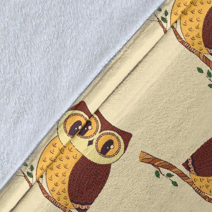 Owl Pattern Print Design A07 Premium Blanket