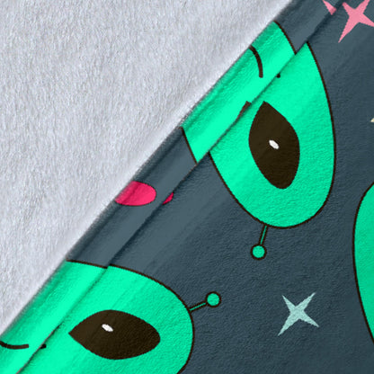 Alien Head Heart Pattern Print Design 03 Premium Blanket