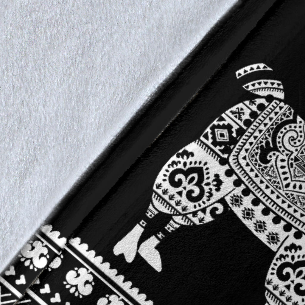 Llama Aztec Style Pattern Print Design 01 Premium Blanket
