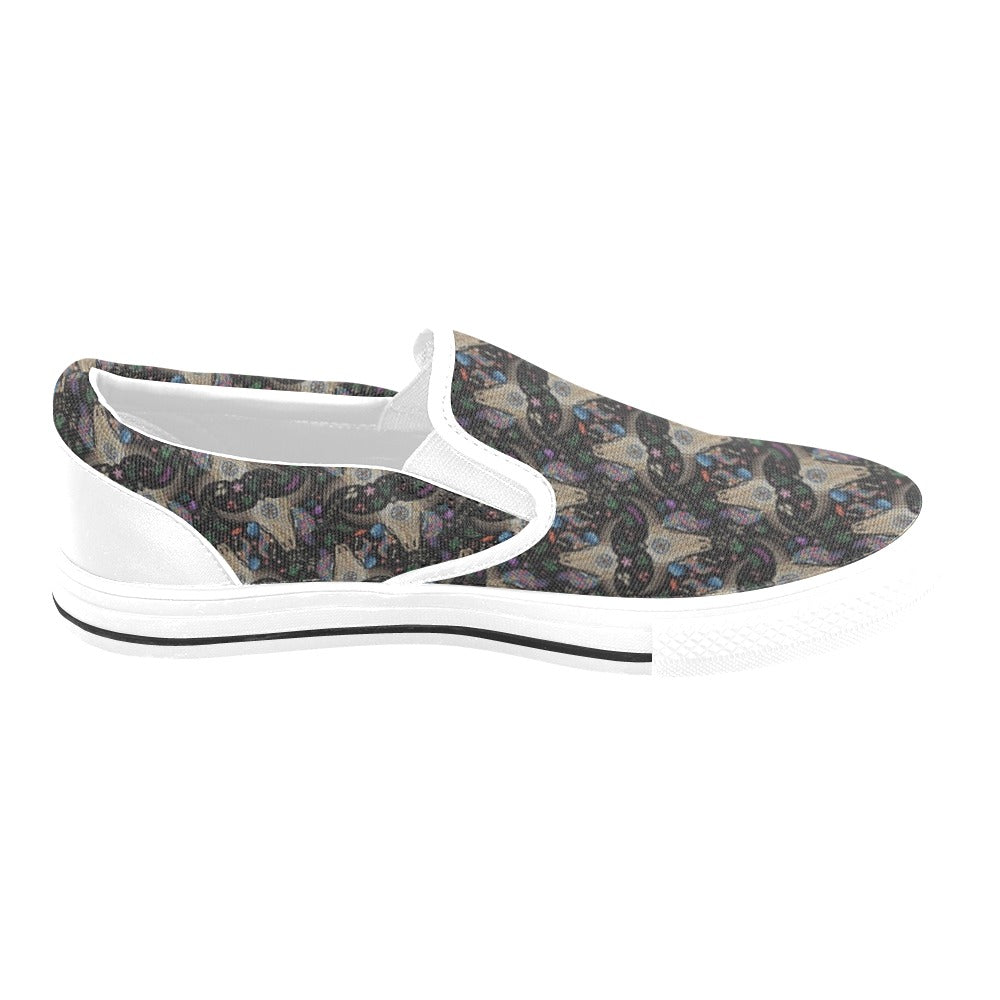 Buffalo Head Print Design LKS401 White Slip Ons Canvas Women's Shoes