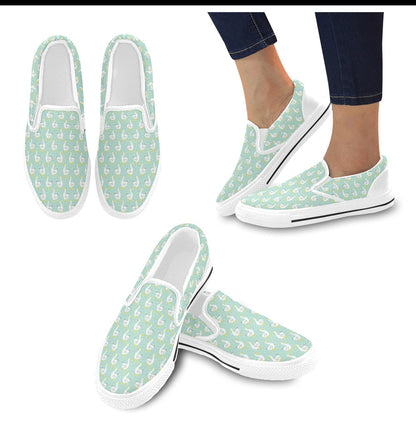 Goose Print Design LKS404 White Slip Ons Canvas Women's Shoes