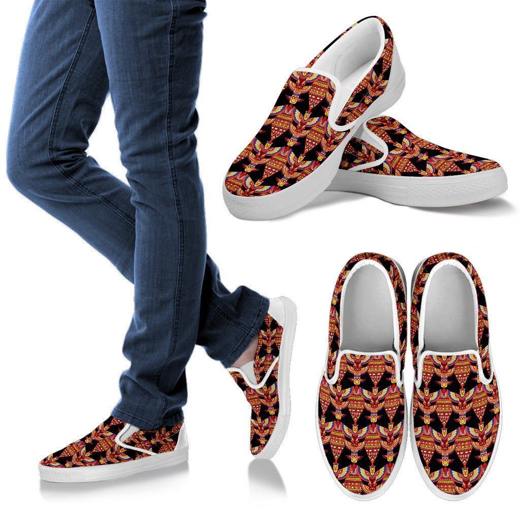 Totem Pole Print Men Slip Ons Shoes