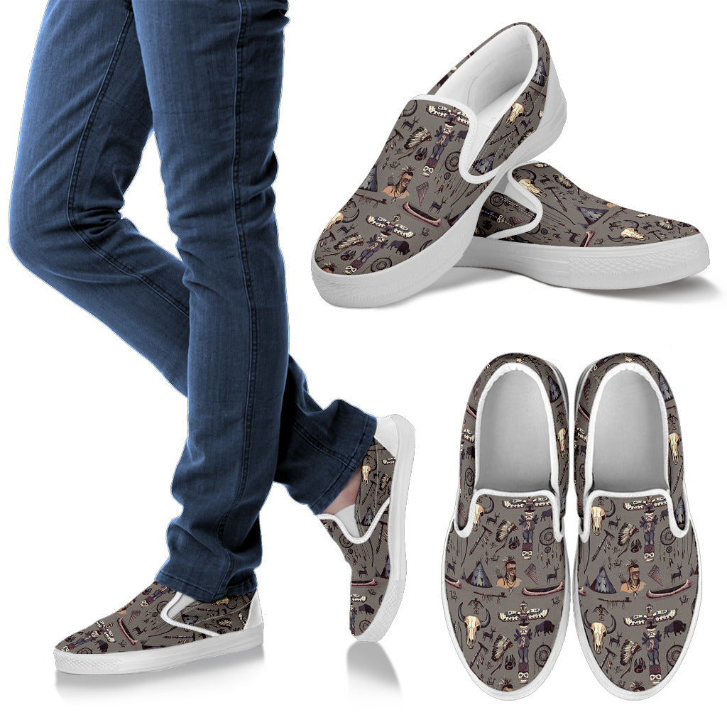 Native Indian life Design Print Men Slip Ons Shoes