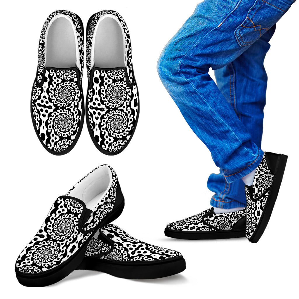 Yin Yang Spiral Design Print Men Slip Ons Shoes