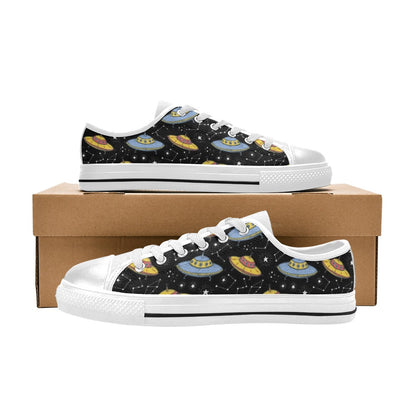 UFO Print Design LKS307 Women's White Low Top Shoes