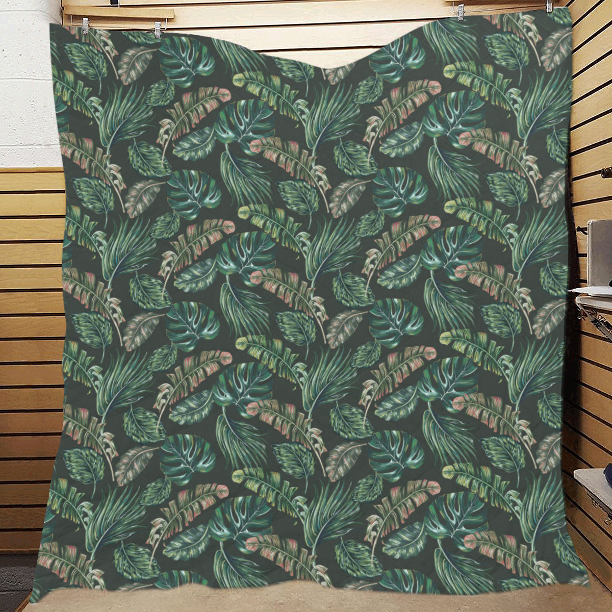Banana Leaf Pattern Print Design 05 Premium Quilt