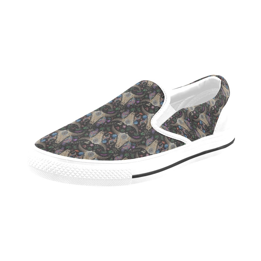 Buffalo Head Print Design LKS401 White Slip Ons Canvas Women's Shoes