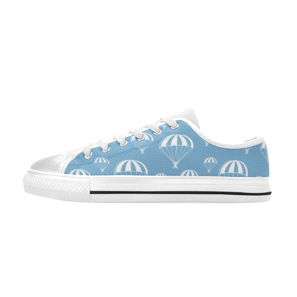 Skydiver Print Design LKS305 Women's White Low Top Shoes