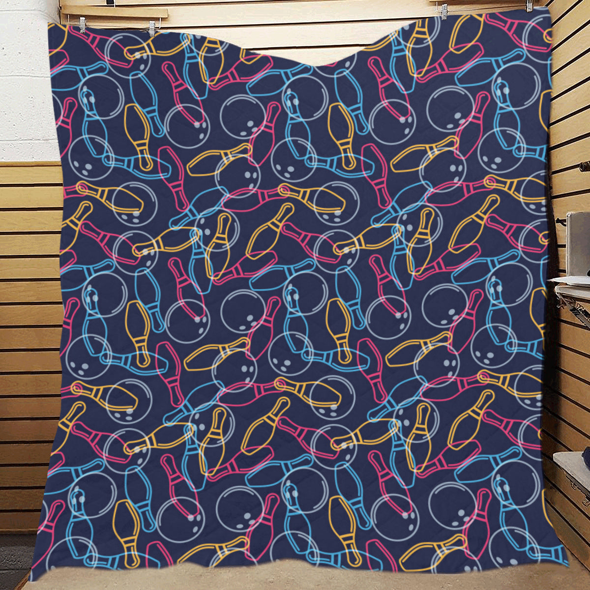 Bowling Pattern Print Design 07 Premium Quilt