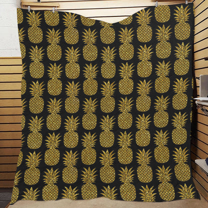 Gold Pineapple Pattern Print Design PP011 Premium Quilt
