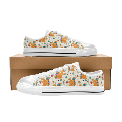 Squirrel Print Design LKS304 Women's White Low Top Shoes