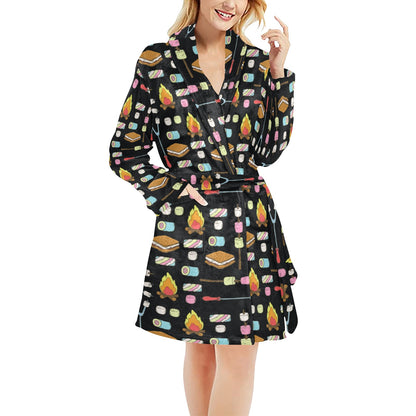 Camping Campfire Marshmallows Women's Fleece Robe