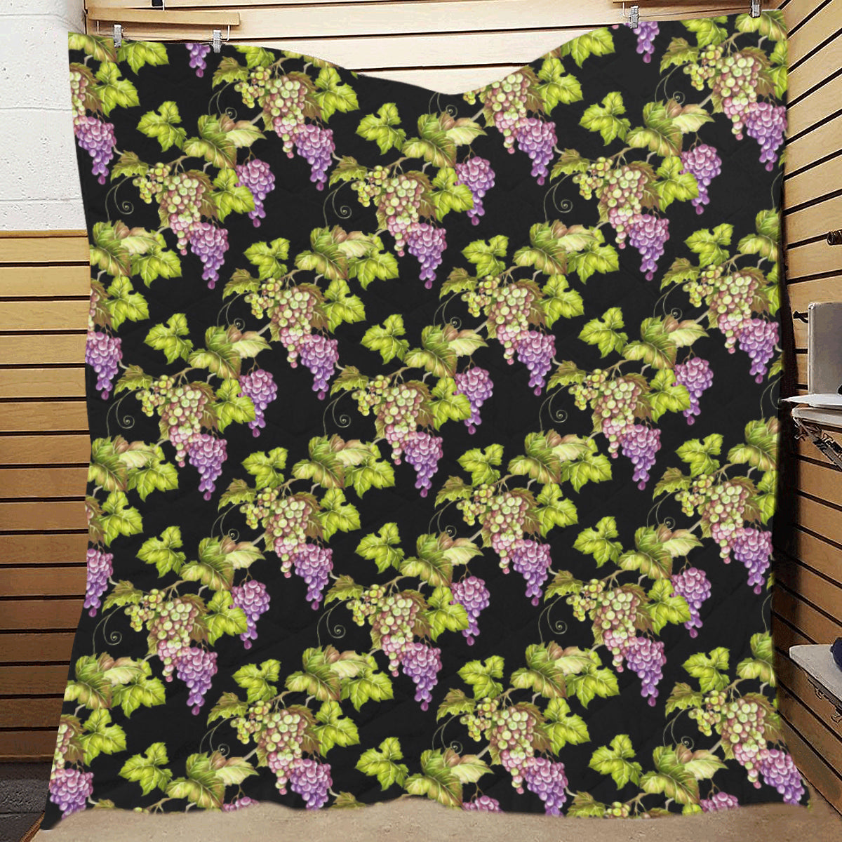 Grape Pattern Print Design GP04 Premium Quilt