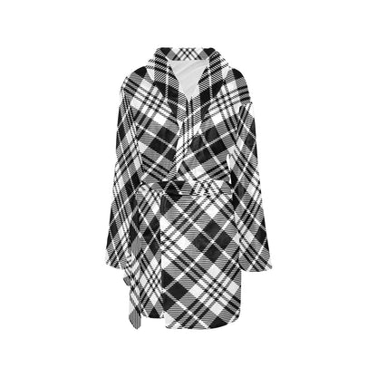 Plaid Black White Pattern Print Design A02 Women's Fleece Robe