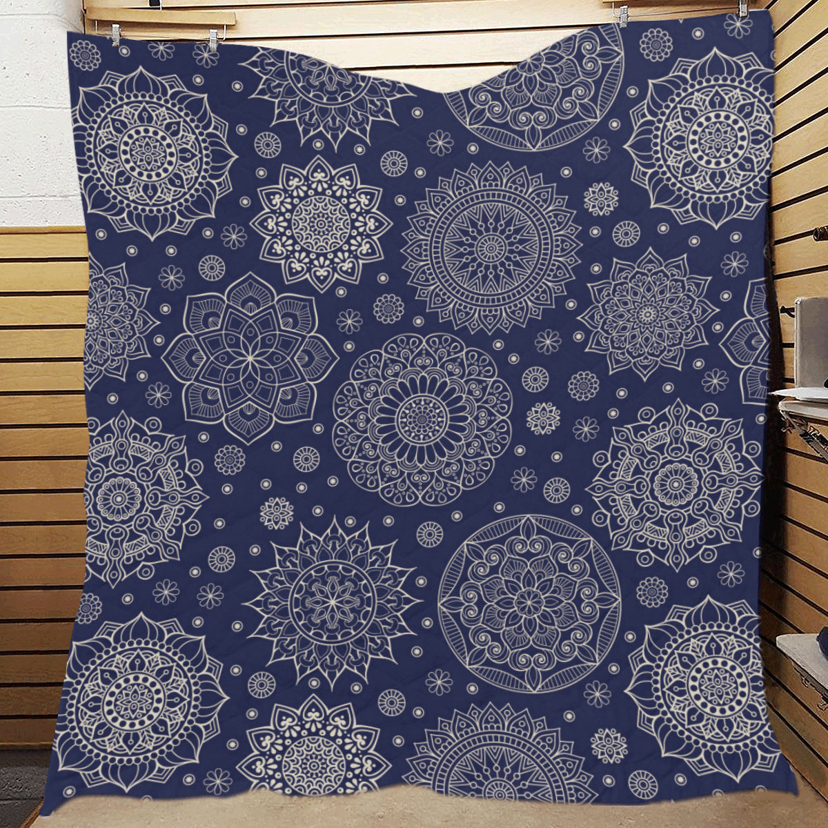 Mandala Pattern Print Design 02 Premium Quilt