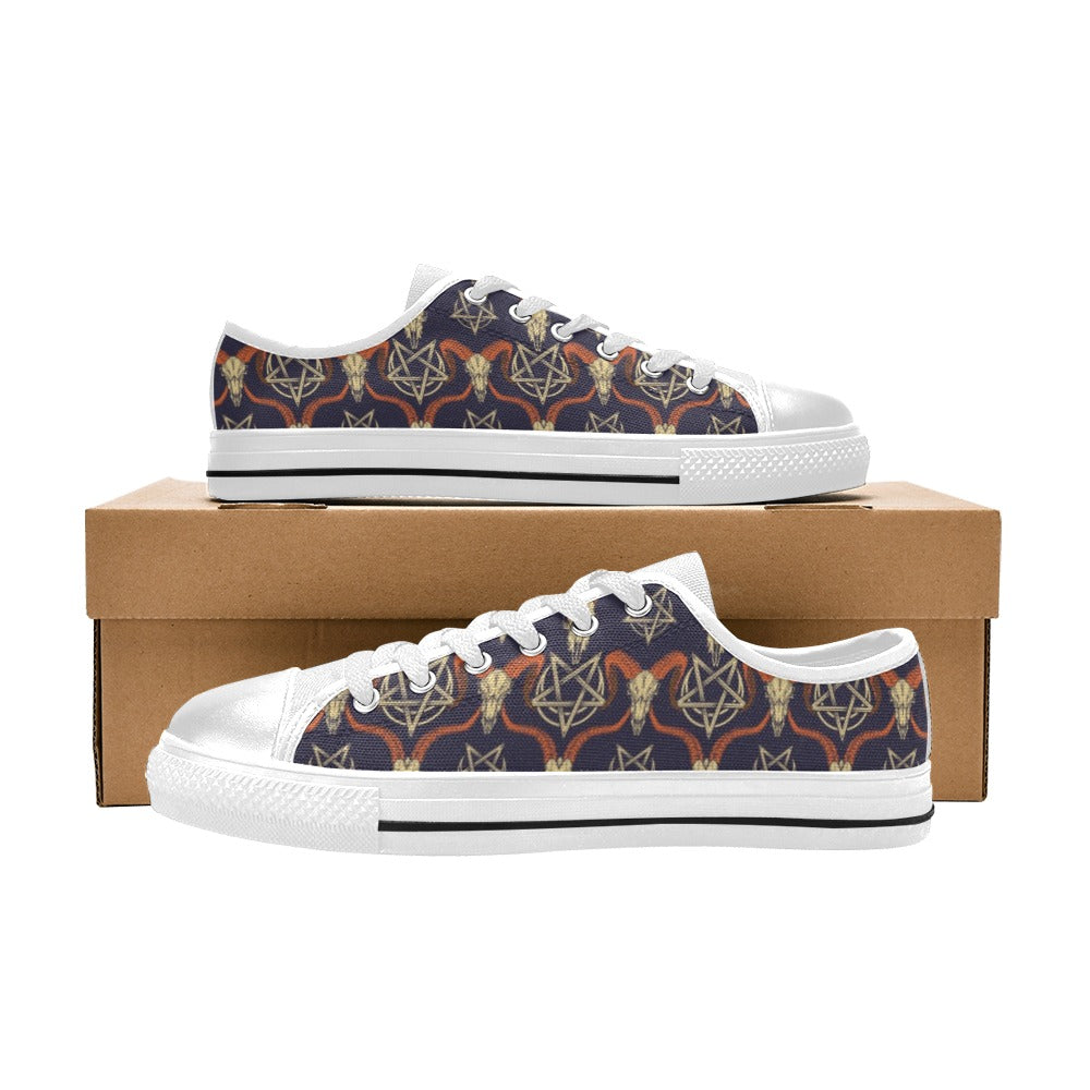 Buffalo Head Print Design LKS403 Women's White Low Top Shoes
