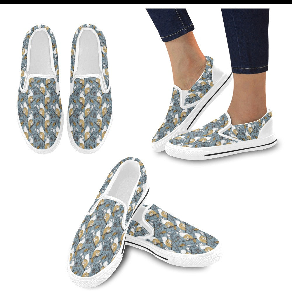 Squirrel Print Design LKS305 White Slip Ons Canvas Women's Shoes