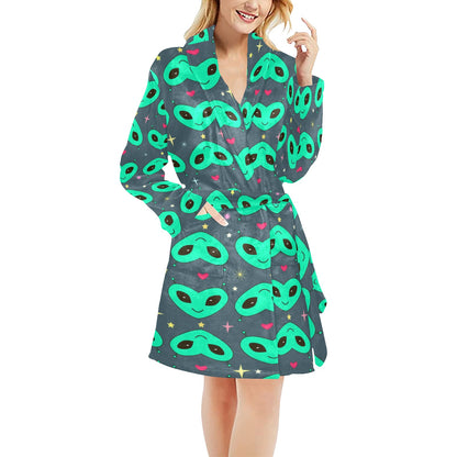 Alien Head Heart Pattern Print Design 03 Women's Fleece Robe