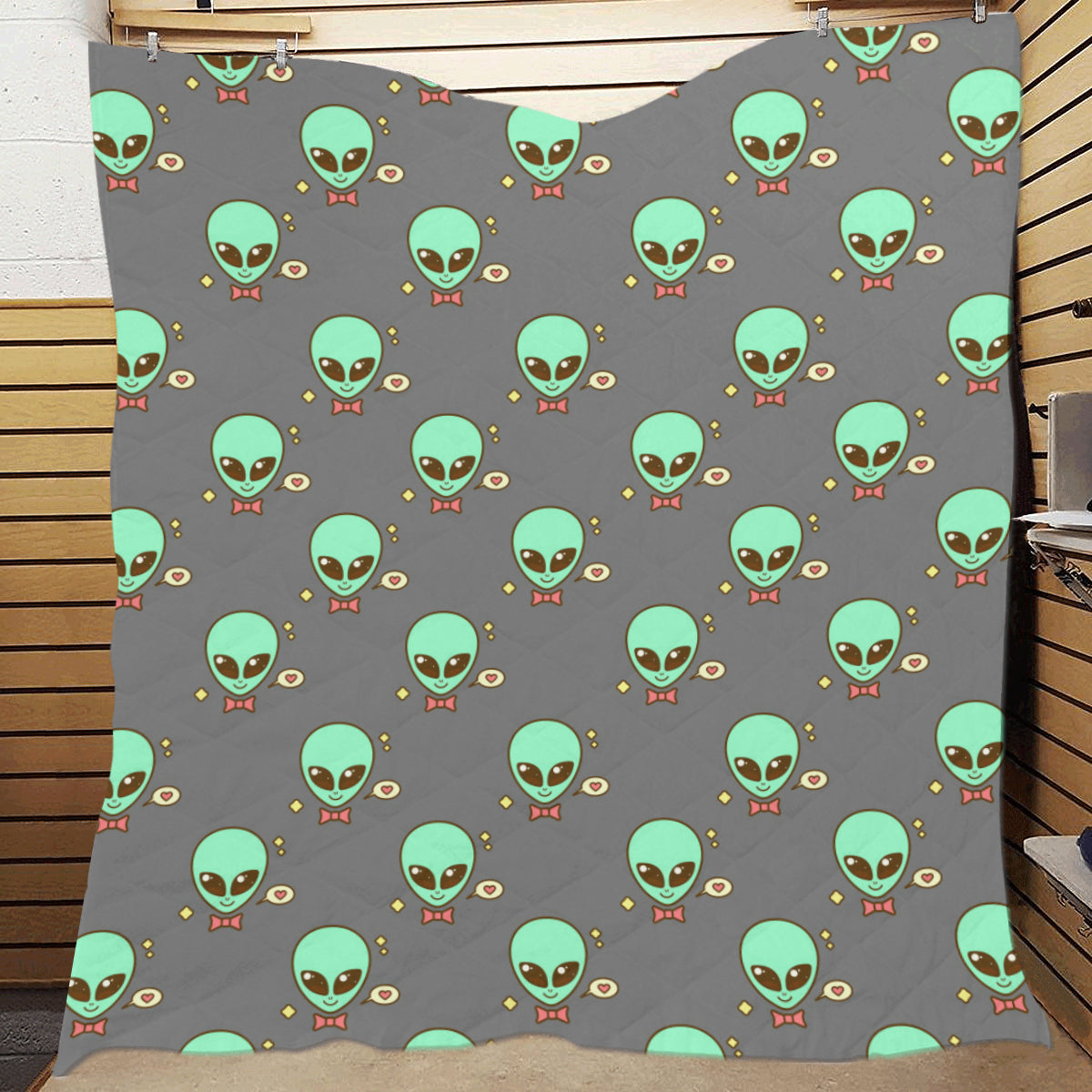Alien Pattern Print Design 02 Premium Quilt