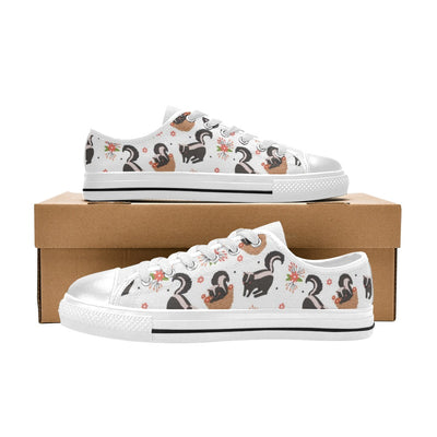 Skunk Print Design LKS304 Women's White Low Top Shoes