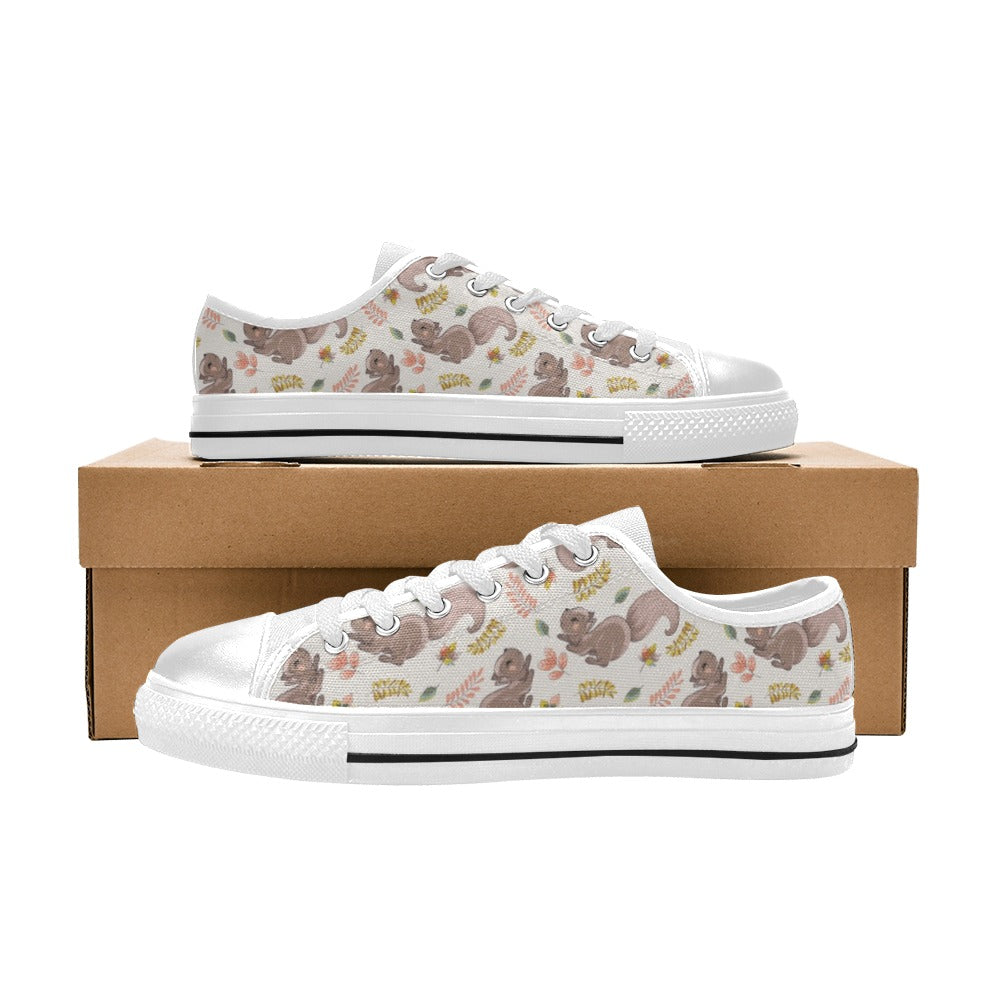 Squirrel Print Design LKS307 Women's White Low Top Shoes