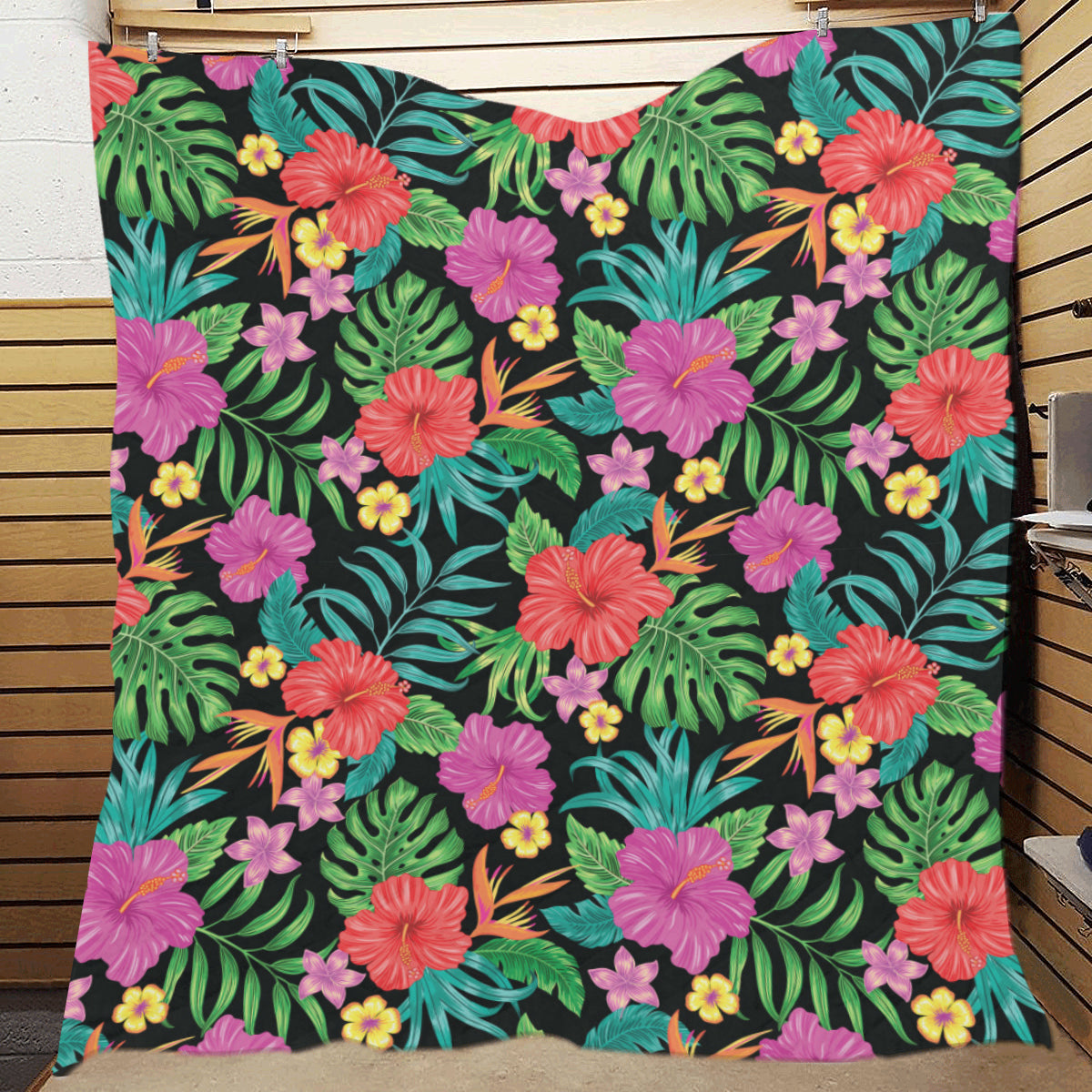 Hibiscus Red Hawaiian Flower Premium Quilt