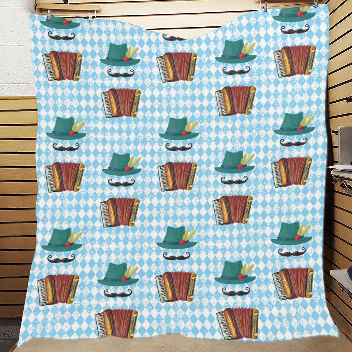 Accordion Mustache Pattern Print Design 01 Premium Quilt