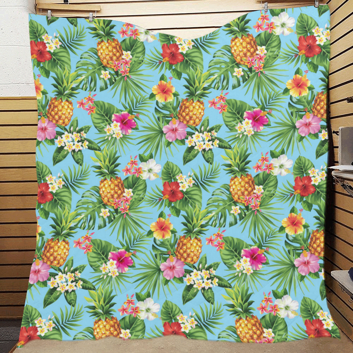 Pineapple Hawaiian flower Tropical Premium Quilt