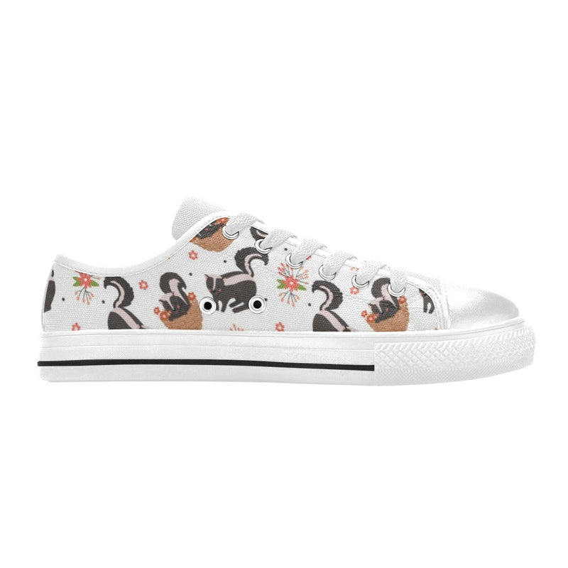 Skunk Print Design LKS304 Women's White Low Top Shoes