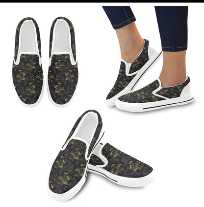 Tiger Japan Style Print Design LKS305 White Slip Ons Canvas Women's Shoes