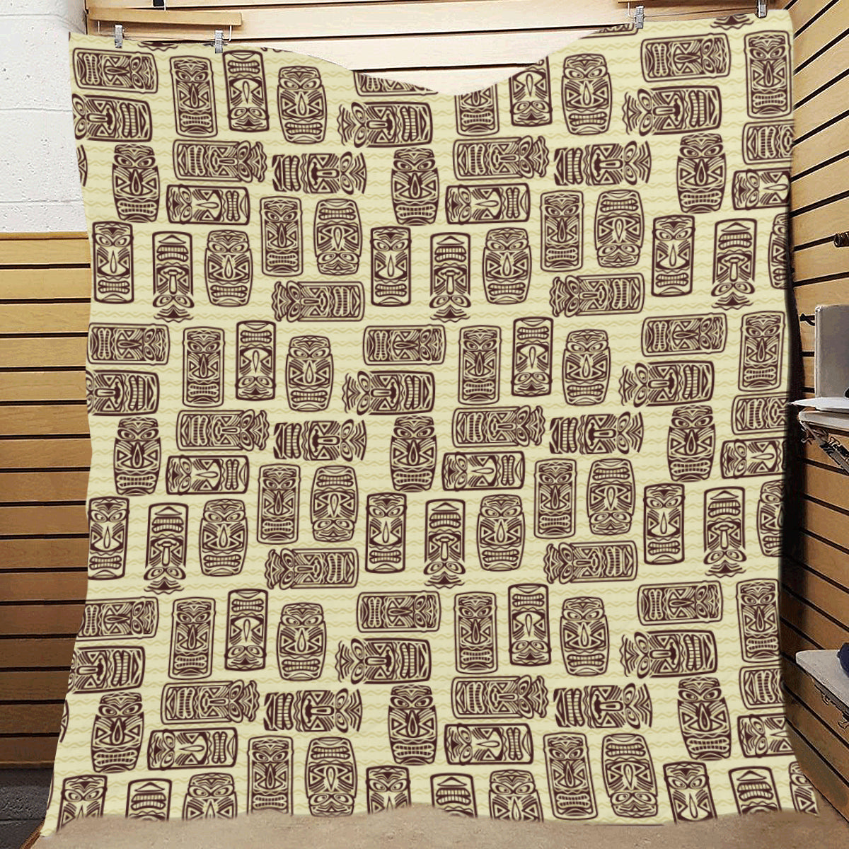 Tiki Brown Mask Print Premium Quilt