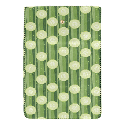 Cucumber Pattern Print Design CC03 Women's Trifold Wallet