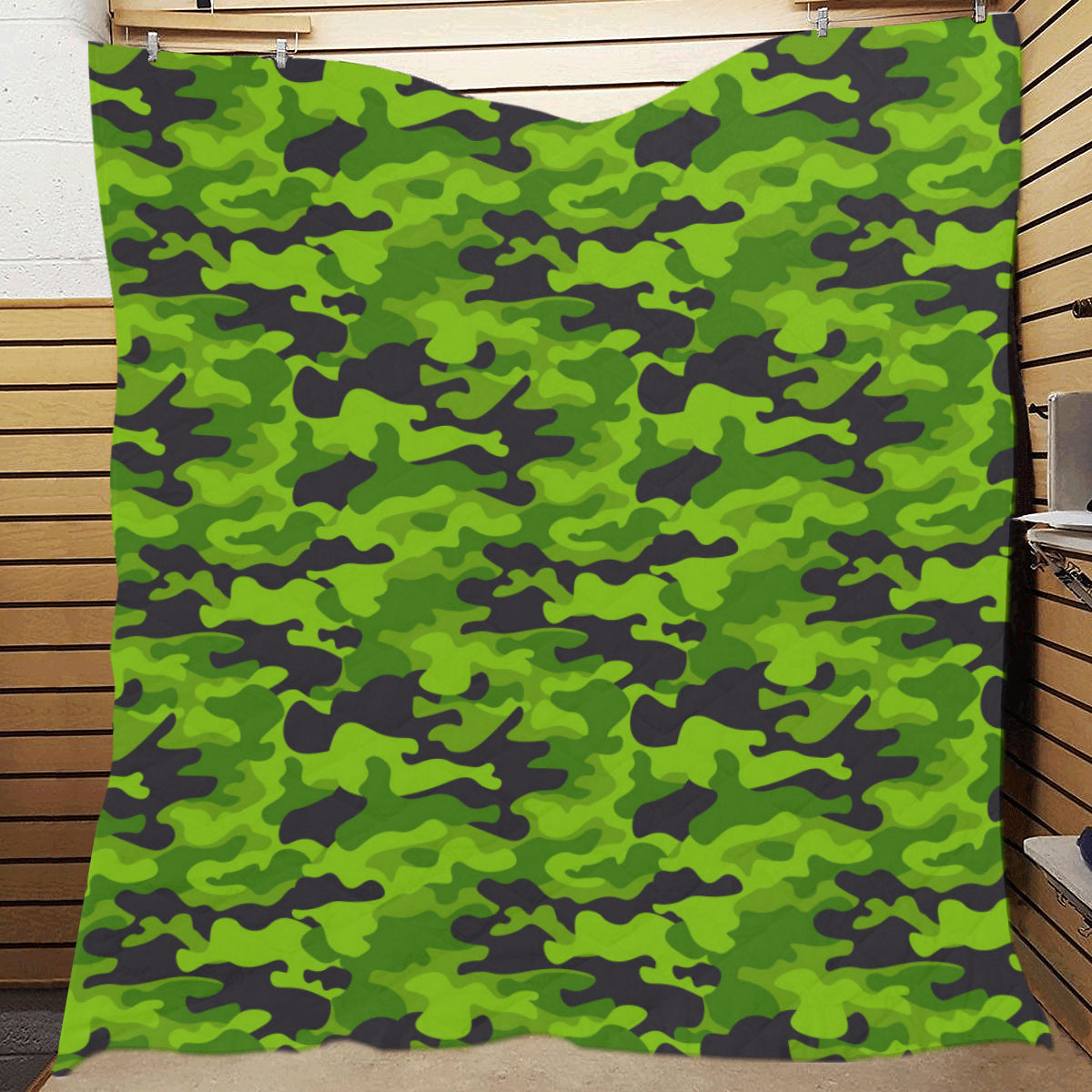 Green Kelly Camo Print Premium Quilt