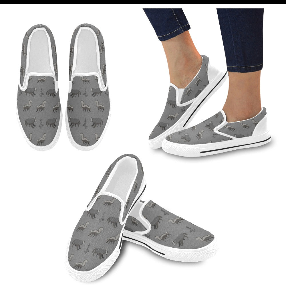 Skunk Print Design LKS301 White Slip Ons Canvas Women's Shoes