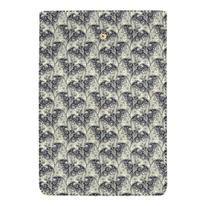 Bat Tribal Pattern Print Design 06 Women's Trifold Wallet