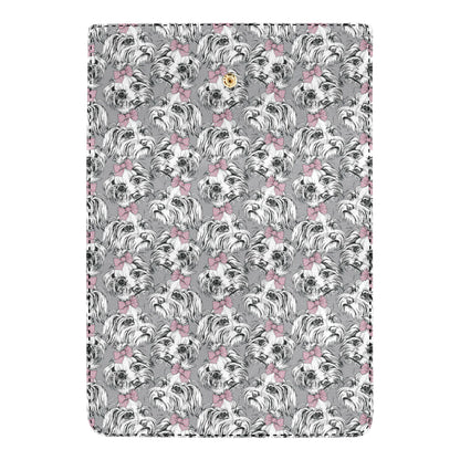 Maltese Pattern Print Design 01 Women's Trifold Wallet