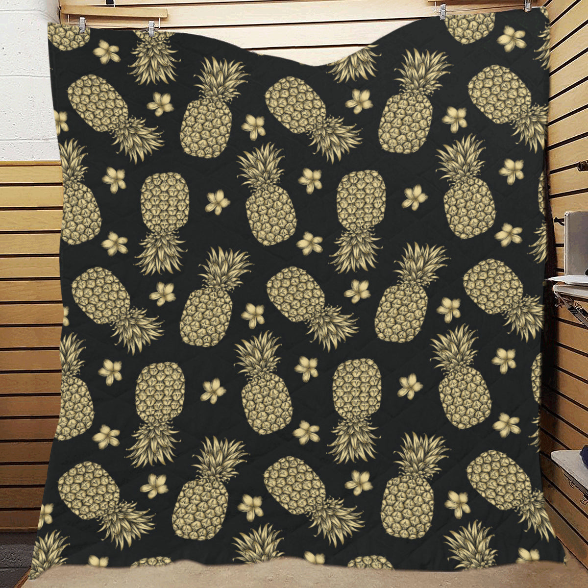 Gold Pineapple Hibiscus Premium Quilt