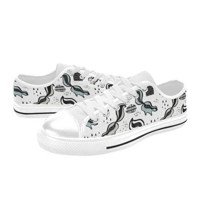 Skunk Print Design LKS303 Women's White Low Top Shoes