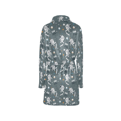 Skateboard Print Design LKS306 Women's Fleece Robe
