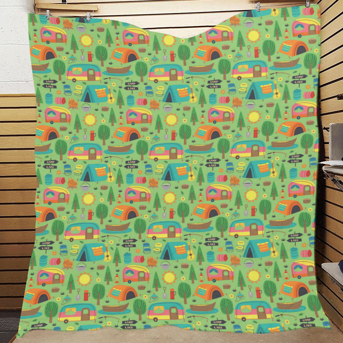 Camping Camper Pattern Print Design 04 Premium Quilt