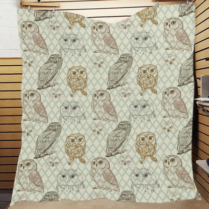 Owl Pattern Print Design A03 Premium Quilt
