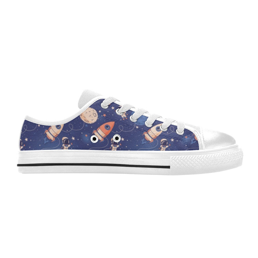Space Astronaut Rocket Print Design LKS304 Women's White Low Top Shoes