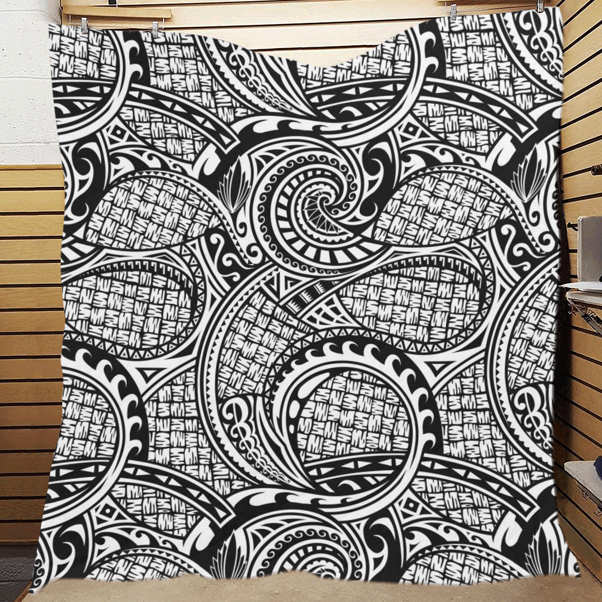 Polynesian Tribal Pattern Premium Quilt