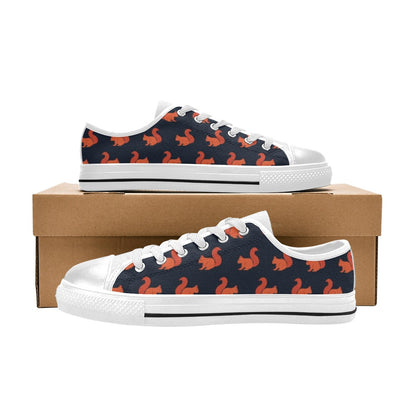 Squirrel Print Design LKS306 Women's White Low Top Shoes